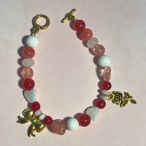 Feminine Heart Bracelet